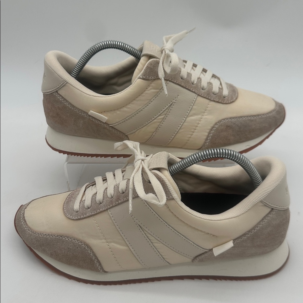 Kizik Milan Bone Suede Nylon Sneakers Unisex Size Women’s Size 10.5 Mens Size 9